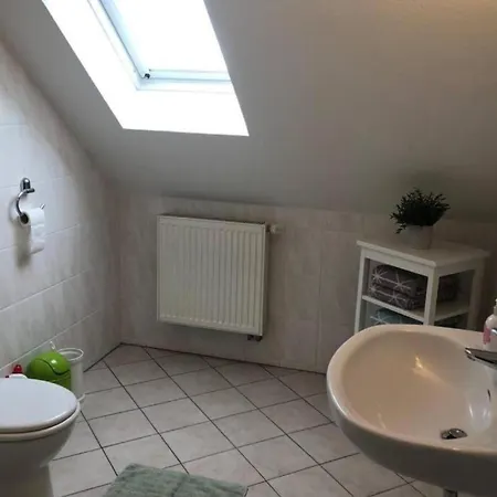 Mit Sauna Und Garten 胡苏姆